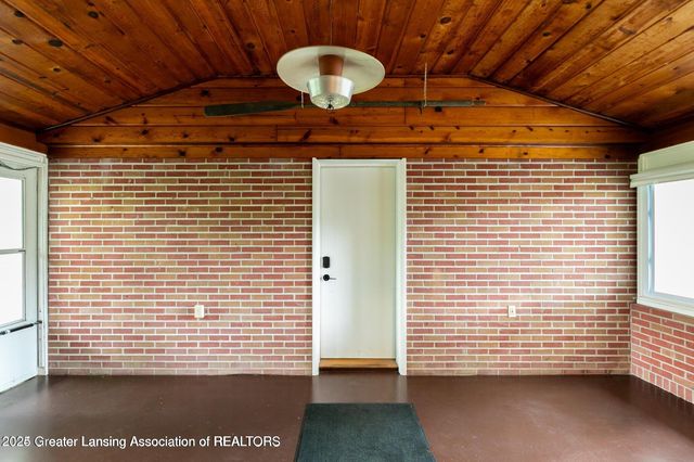 753 E Saginaw Street, East Lansing, MI 48823