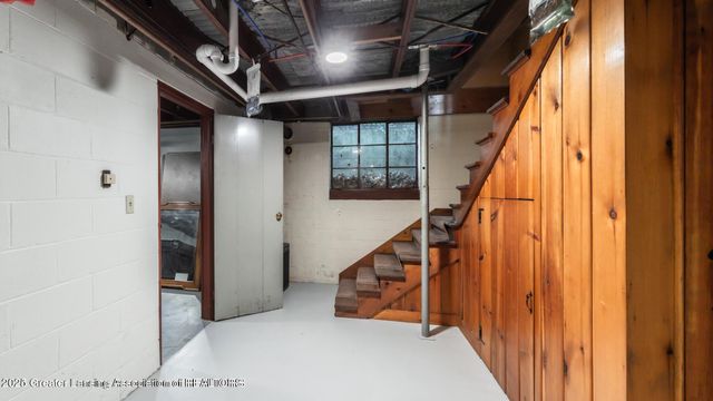 753 E Saginaw Street, East Lansing, MI 48823