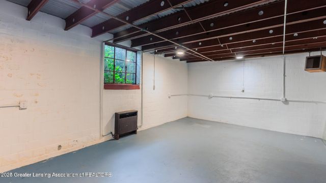 753 E Saginaw Street, East Lansing, MI 48823