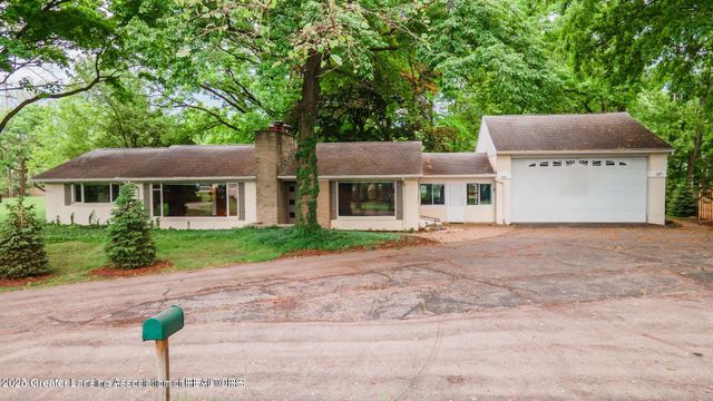 753 E Saginaw Street, East Lansing, MI 48823