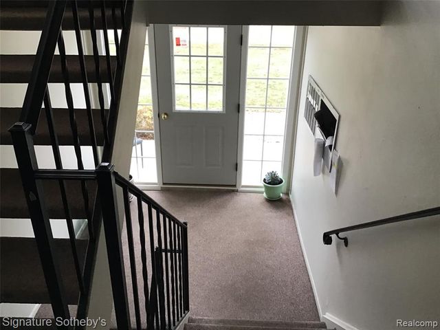 8171 Denwood Drive K-3, Sterling Heights, MI 48312