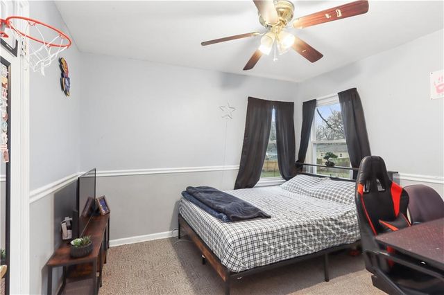 8422 W 69th Terrace, Overland Park, KS 66204