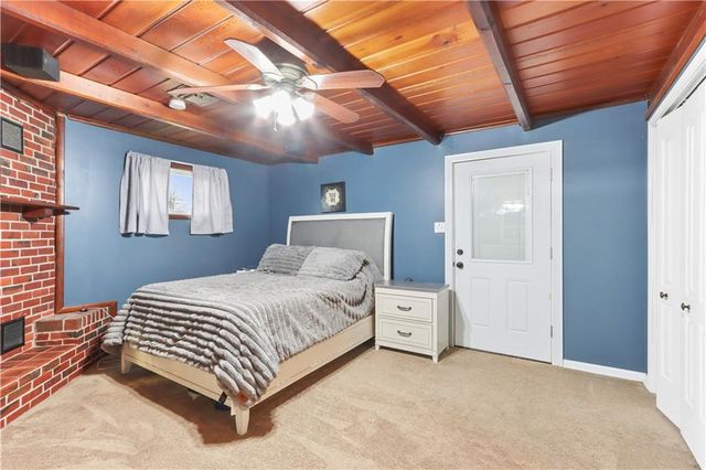 8422 W 69th Terrace, Overland Park, KS 66204