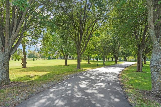 35001 E Stringtown Road, Lone Jack, MO 64070