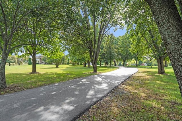 35001 E Stringtown Road, Lone Jack, MO 64070