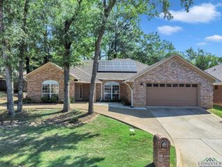 710 Montreal Dr, Longview, TX 75601