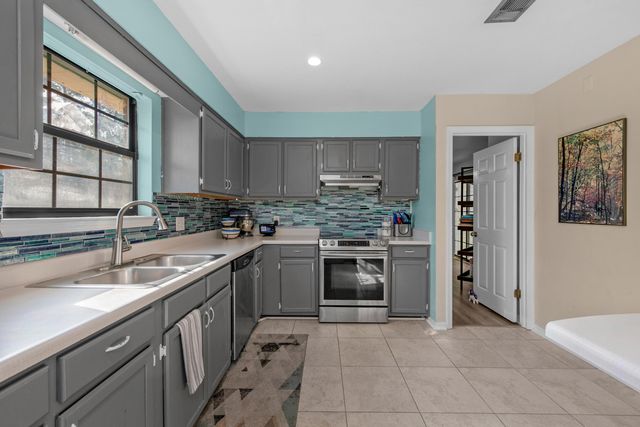 424 Northampton Circle, Fort Walton Beach, FL 32547