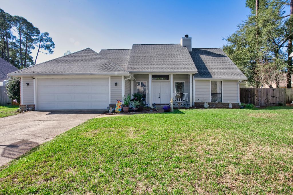 424 Northampton Circle, Fort Walton Beach, FL 32547