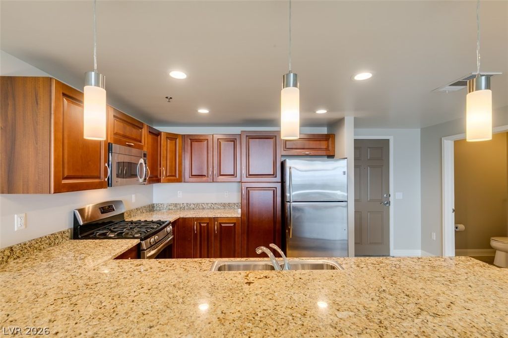 Image 22 of property listing at 150 Las Vegas Boulevard 2115, Las Vegas, NV 89101