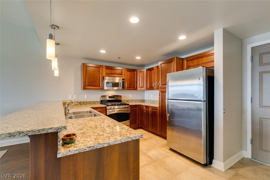 Image 24 of property listing at 150 Las Vegas Boulevard 2115, Las Vegas, NV 89101