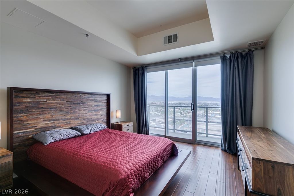 Image 31 of property listing at 150 Las Vegas Boulevard 2115, Las Vegas, NV 89101