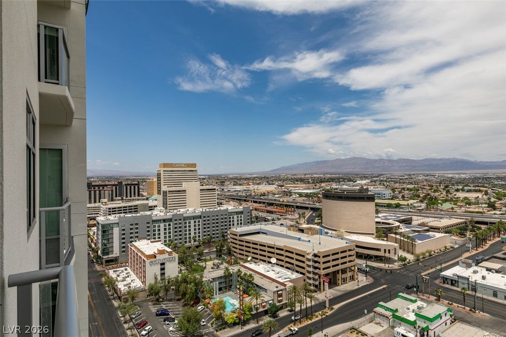 Image 43 of property listing at 150 Las Vegas Boulevard 2115, Las Vegas, NV 89101