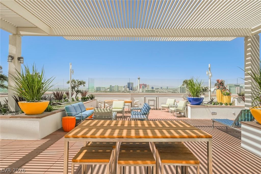 Image 47 of property listing at 150 Las Vegas Boulevard 2115, Las Vegas, NV 89101