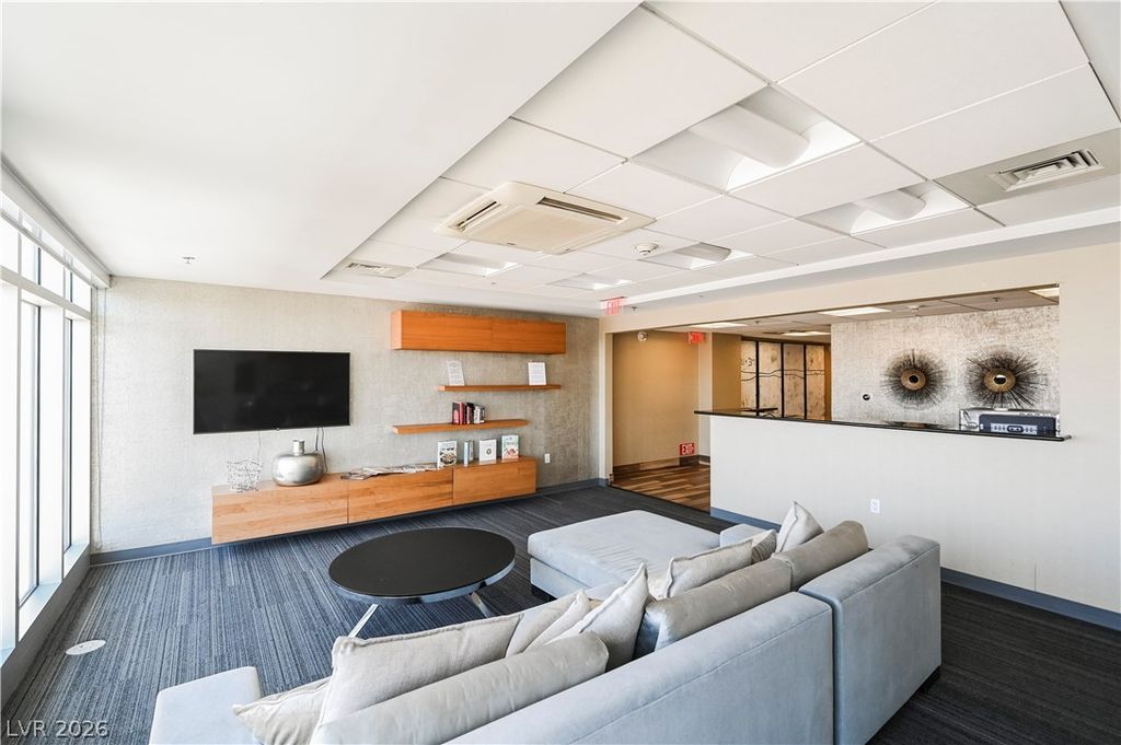 Image 56 of property listing at 150 Las Vegas Boulevard 2115, Las Vegas, NV 89101