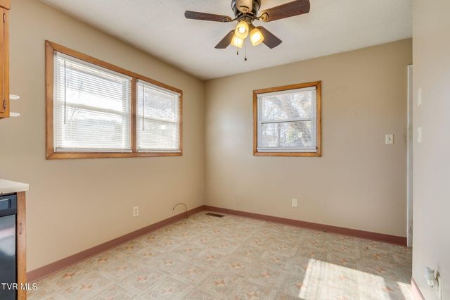 2907 Indian Ridge Road, Johnson City, TN 37604