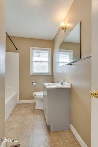 2907 Indian Ridge Road, Johnson City, TN 37604