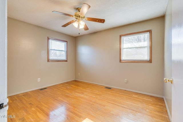 2907 Indian Ridge Road, Johnson City, TN 37604