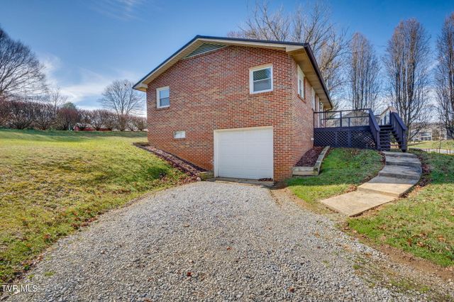 2907 Indian Ridge Road, Johnson City, TN 37604