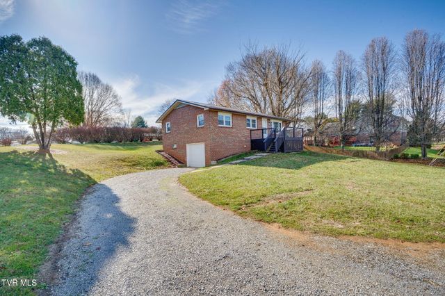 2907 Indian Ridge Road, Johnson City, TN 37604