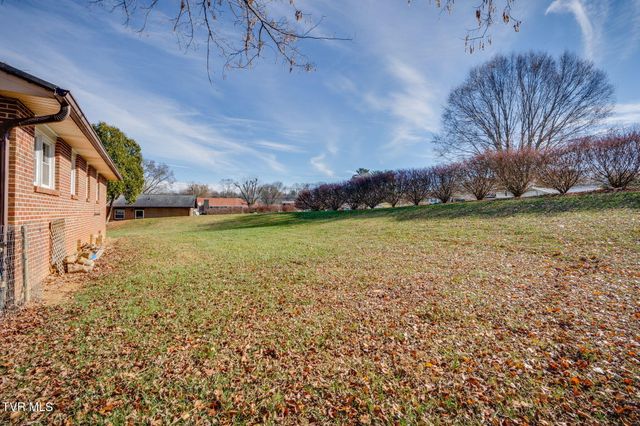 2907 Indian Ridge Road, Johnson City, TN 37604