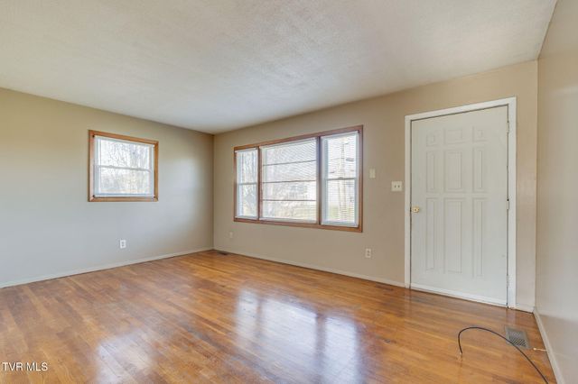 2907 Indian Ridge Road, Johnson City, TN 37604