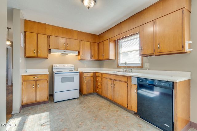 2907 Indian Ridge Road, Johnson City, TN 37604