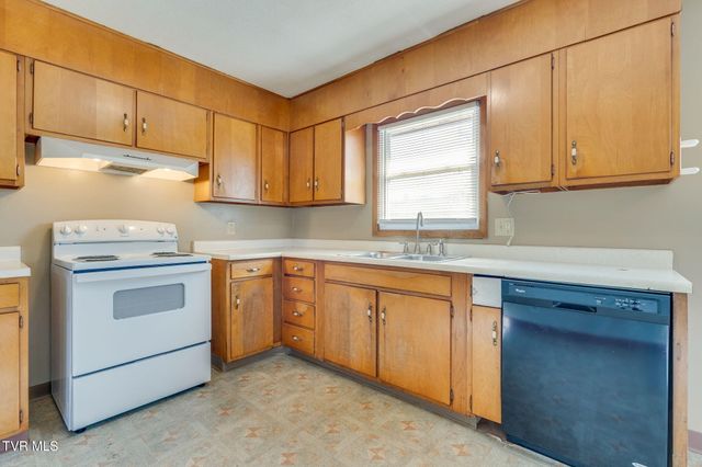 2907 Indian Ridge Road, Johnson City, TN 37604