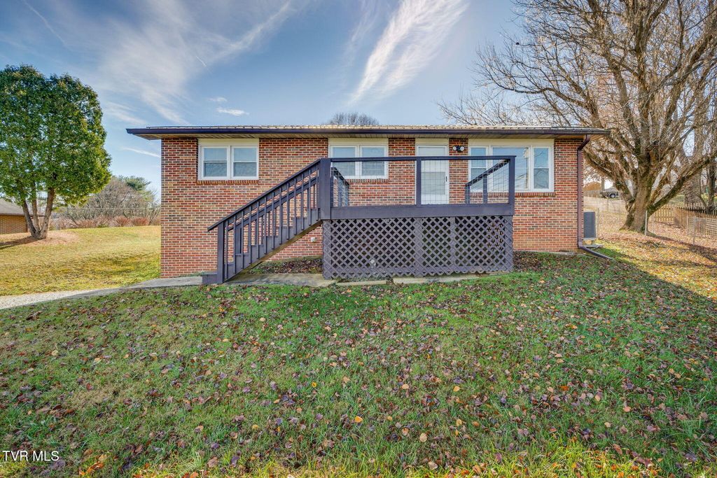 2907 Indian Ridge Road, Johnson City, TN 37604