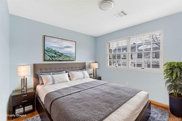 43 Pierce Street, Staten Island, NY 10304