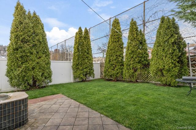 43 Pierce Street, Staten Island, NY 10304