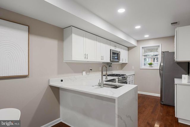 1358 TOWSON ST, Baltimore, MD 21230