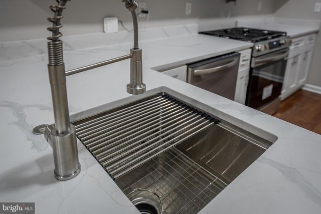 1358 TOWSON ST, Baltimore, MD 21230