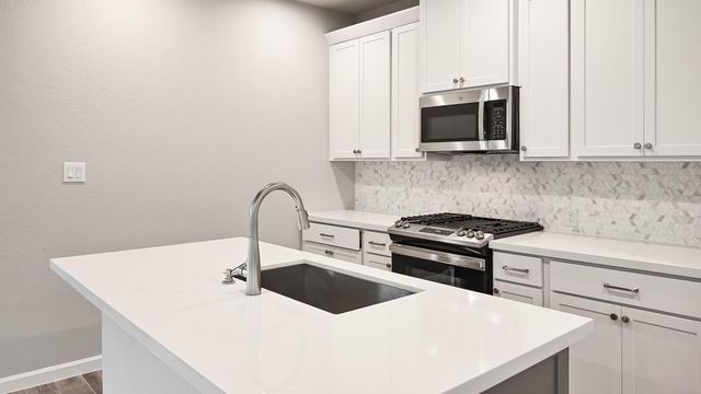 117 Endurance DR, Kyle, TX 78640