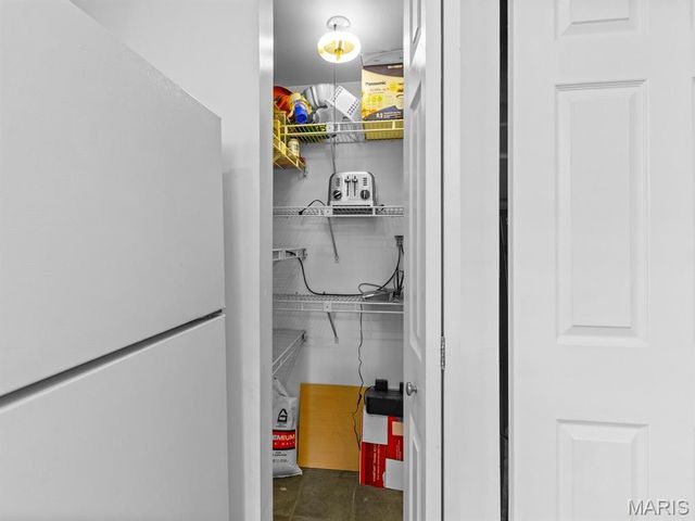 1014 Geyer Avenue, St Louis, MO 63104