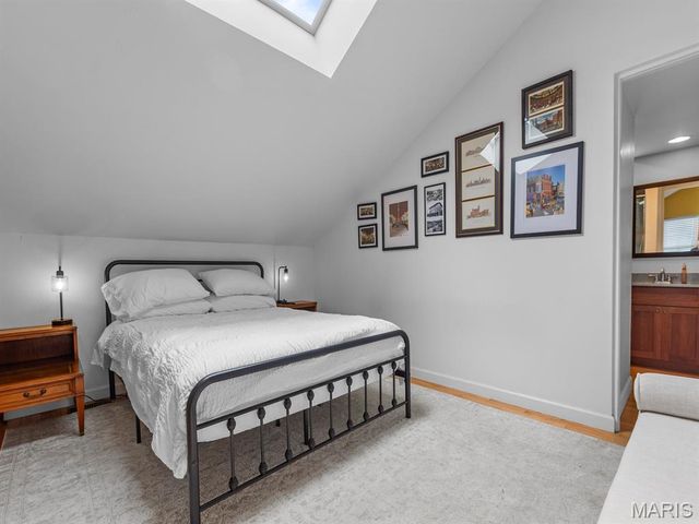 1014 Geyer Avenue, St Louis, MO 63104