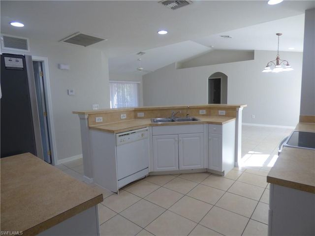 3208 68th ST W, Lehigh Acres, FL 33971