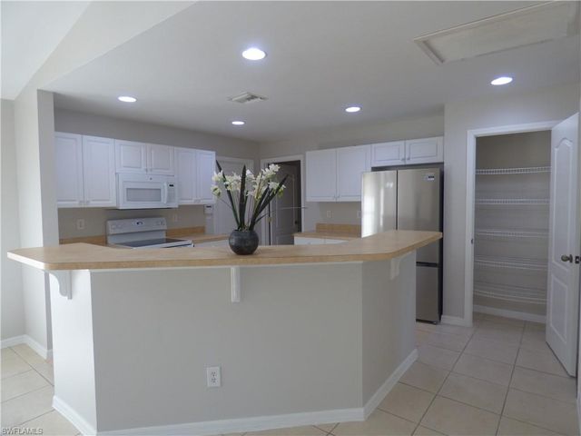 3208 68th ST W, Lehigh Acres, FL 33971