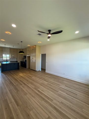 501 N Cleburne Whitney Road, Rio Vista, TX 76093