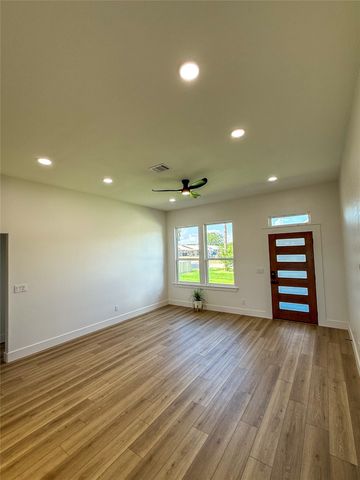 501 N Cleburne Whitney Road, Rio Vista, TX 76093