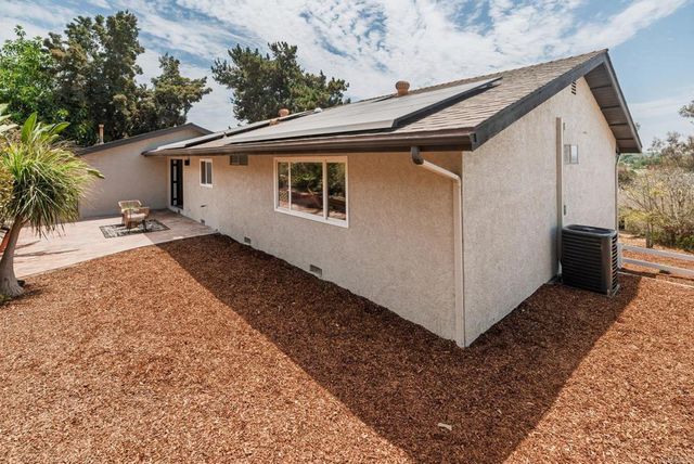 2430 Sunflower, Vista, CA 92083