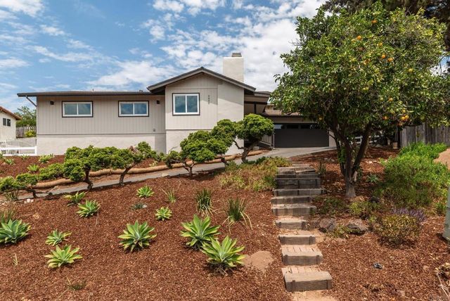 2430 Sunflower, Vista, CA 92083