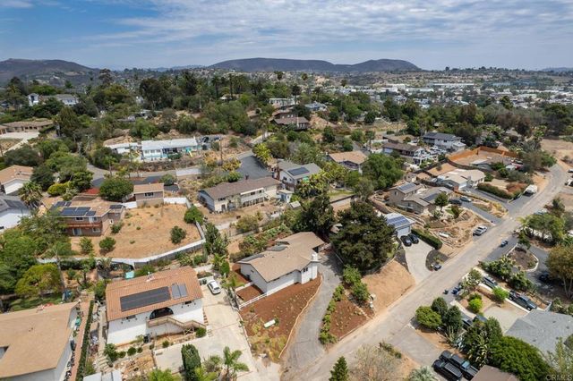 2430 Sunflower, Vista, CA 92083