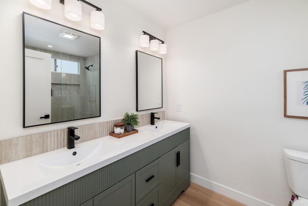 Image 14 of property listing at 2430 Sunflower, Vista, CA 92083