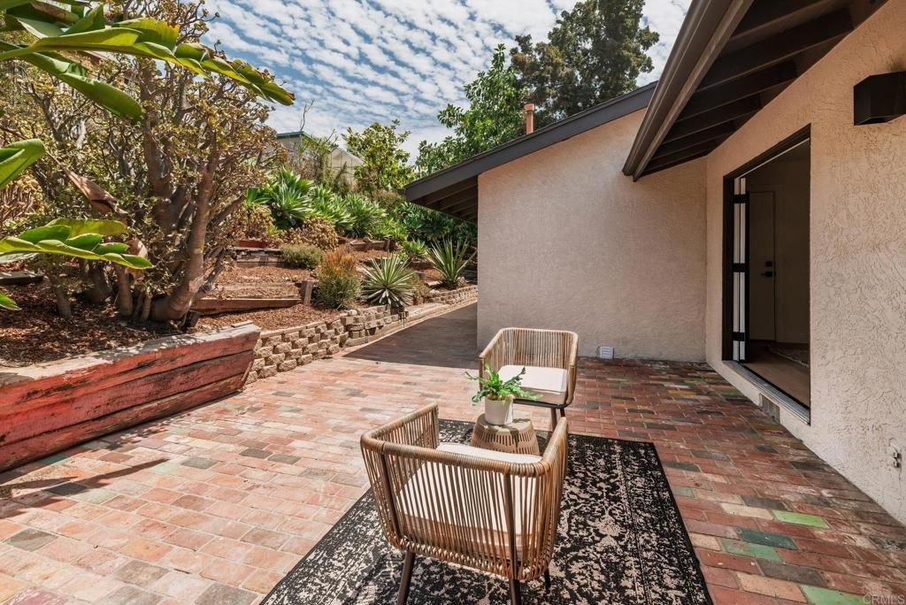 Image 20 of property listing at 2430 Sunflower, Vista, CA 92083