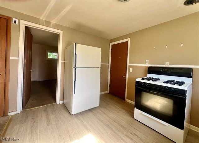 1454 Spring Avenue NE, Canton, OH 44714