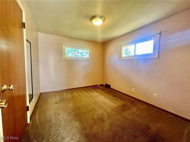 1454 Spring Avenue NE, Canton, OH 44714