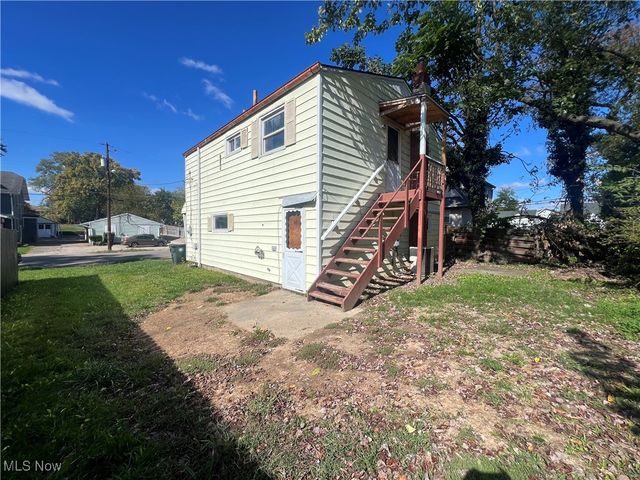 1454 Spring Avenue NE, Canton, OH 44714