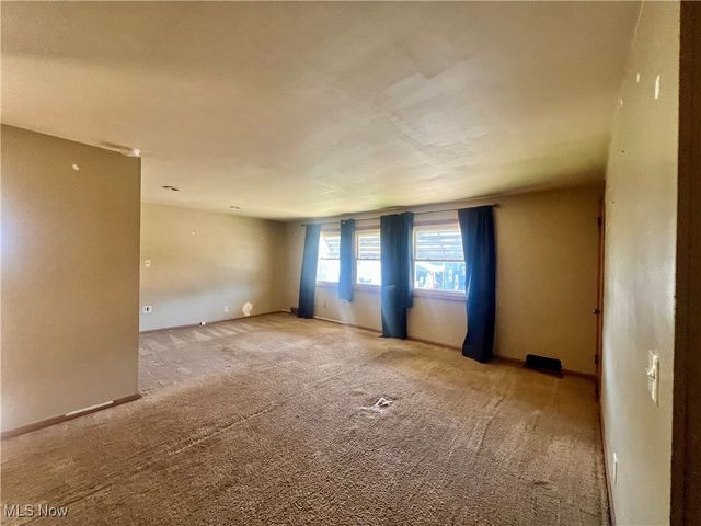 1454 Spring Avenue NE, Canton, OH 44714