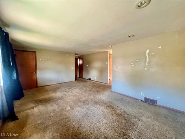 1454 Spring Avenue NE, Canton, OH 44714