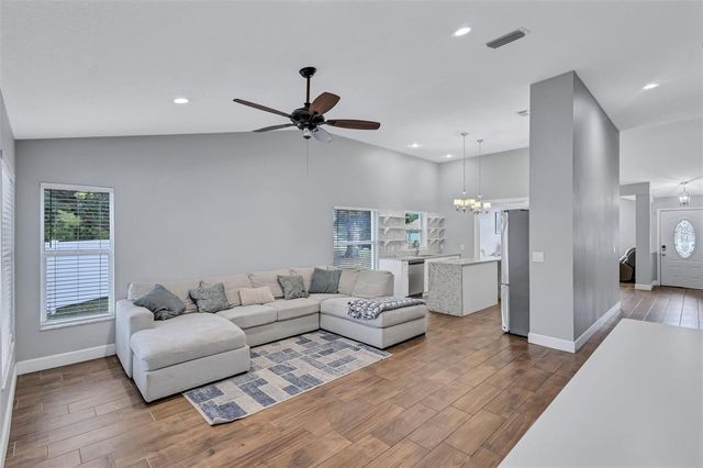 4909 6TH AVENUE E, Bradenton, FL 34208